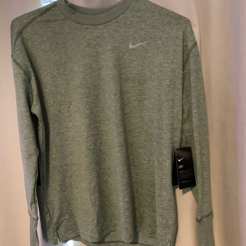 Nike Dry fit long sleeve shirt NEW